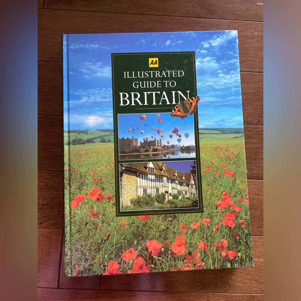 Illustrated Guide to Britain hardcover Book